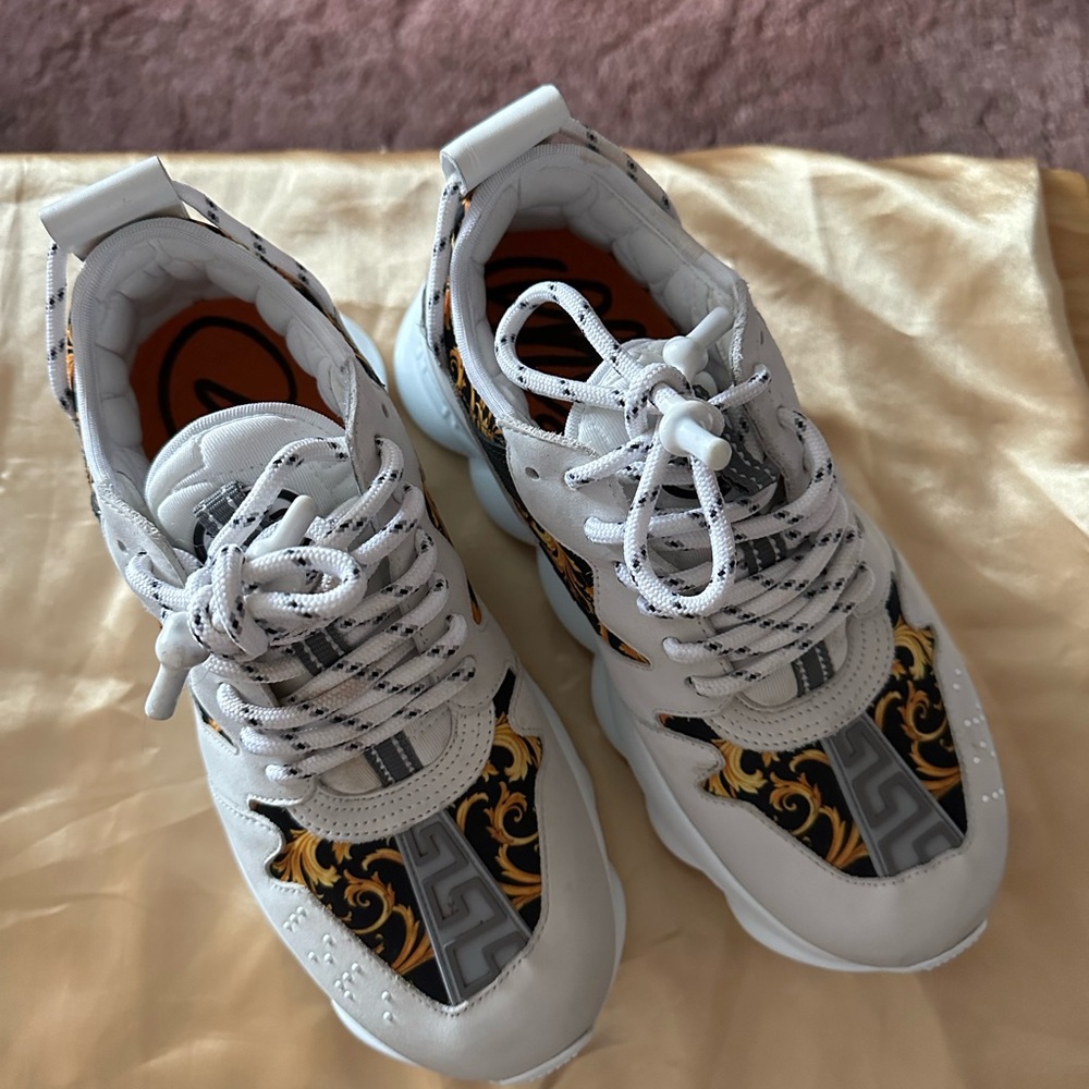 Versace
Gianni Versace Shoes for women size 39